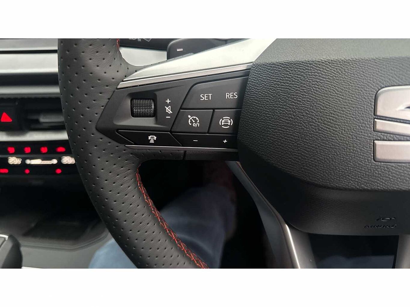 SEAT Arona ARONA 1.0 TSI 115 FR Black Edition 5dr DSG